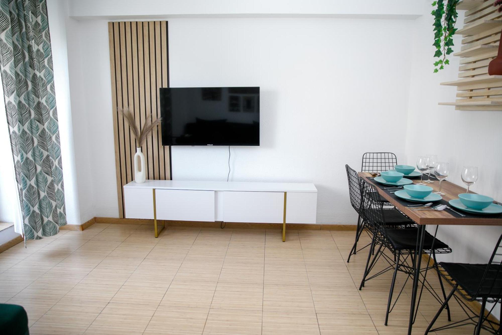 Color Apartments Corneliu Coposu No3 ブカレスト エクステリア 写真