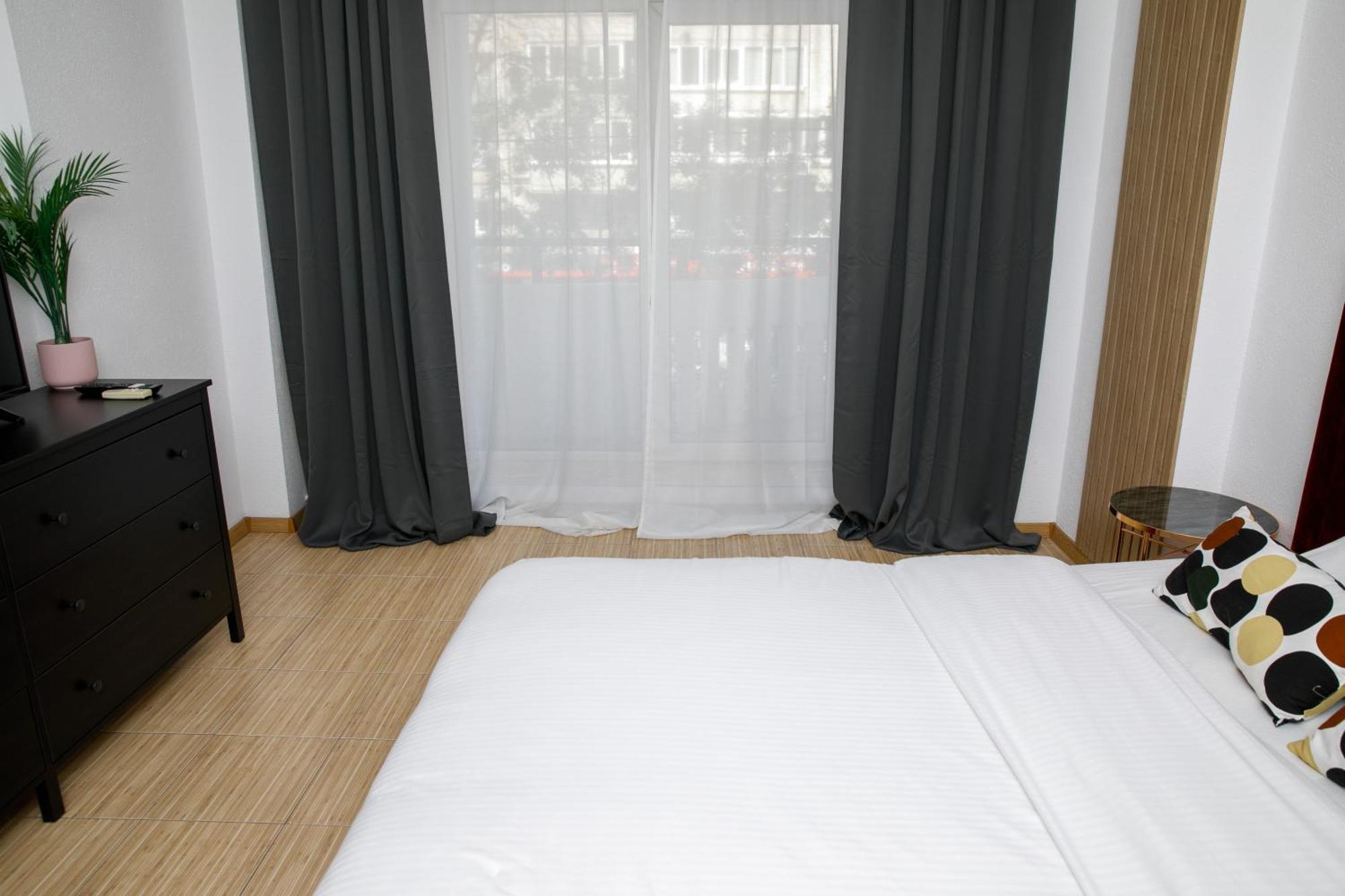 Color Apartments Corneliu Coposu No3 ブカレスト エクステリア 写真
