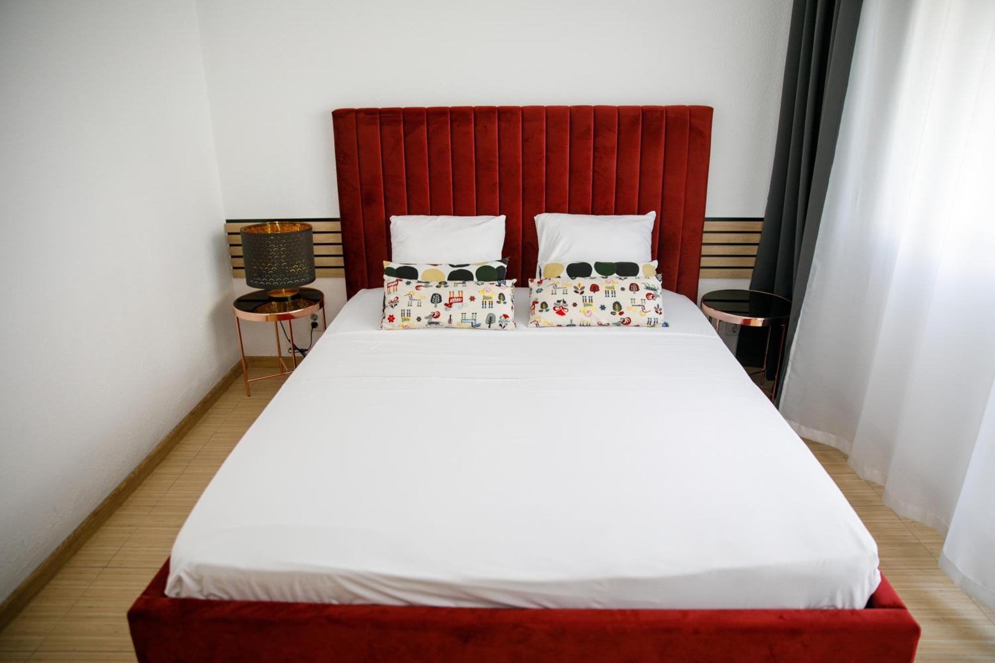 Color Apartments Corneliu Coposu No3 ブカレスト エクステリア 写真
