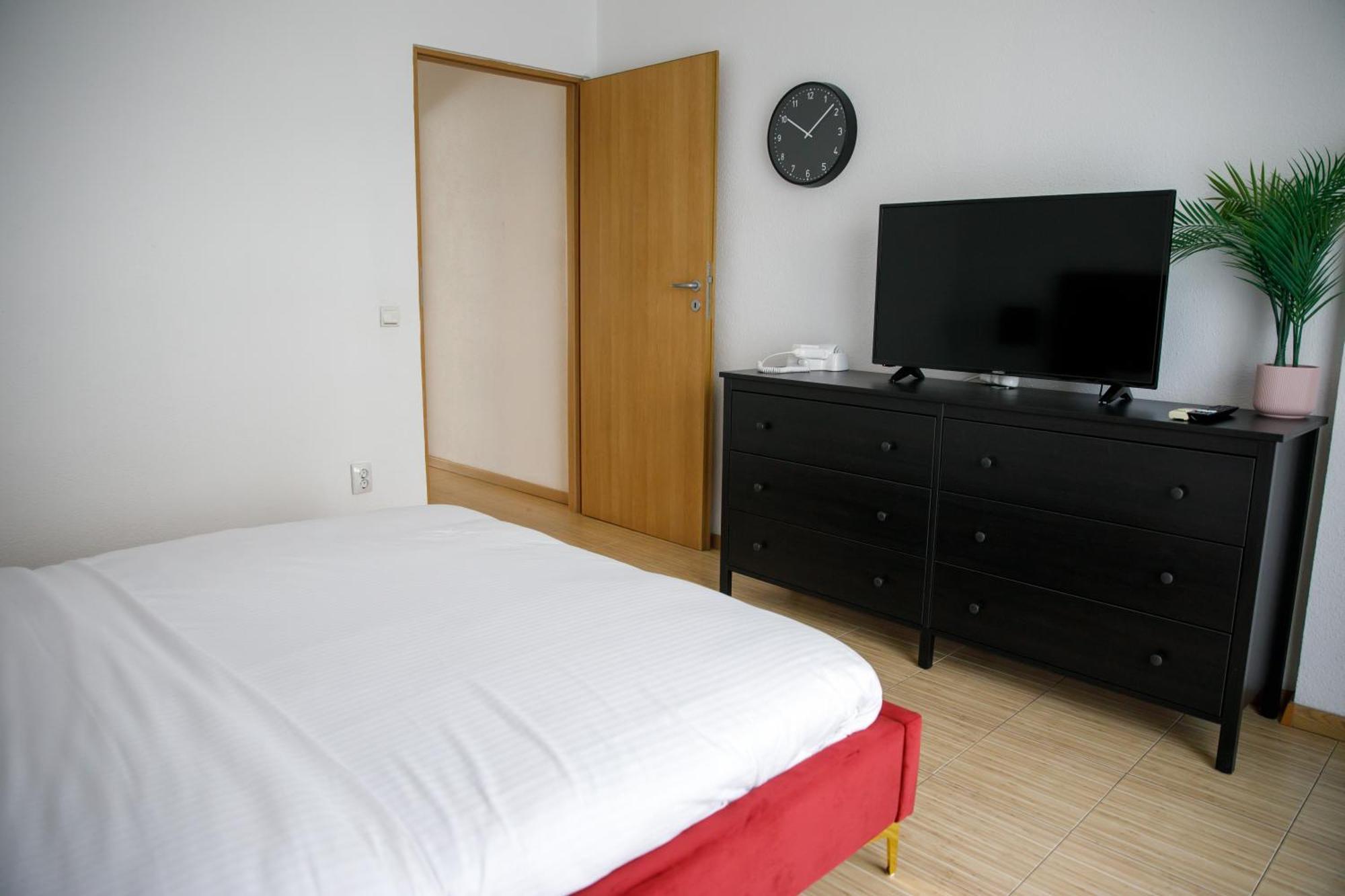 Color Apartments Corneliu Coposu No3 ブカレスト エクステリア 写真