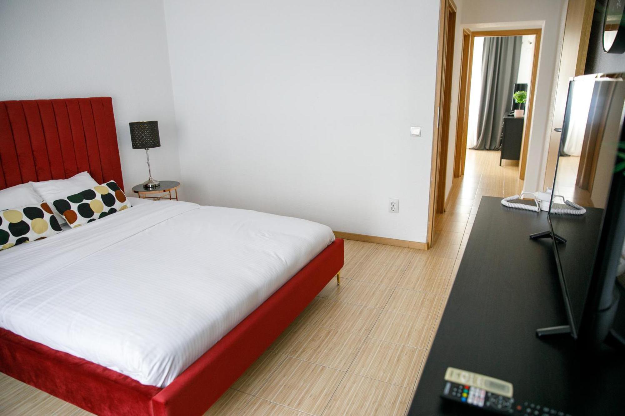 Color Apartments Corneliu Coposu No3 ブカレスト エクステリア 写真