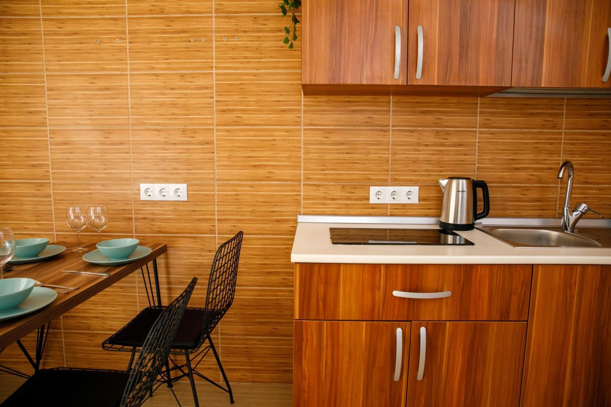 Color Apartments Corneliu Coposu No3 ブカレスト エクステリア 写真