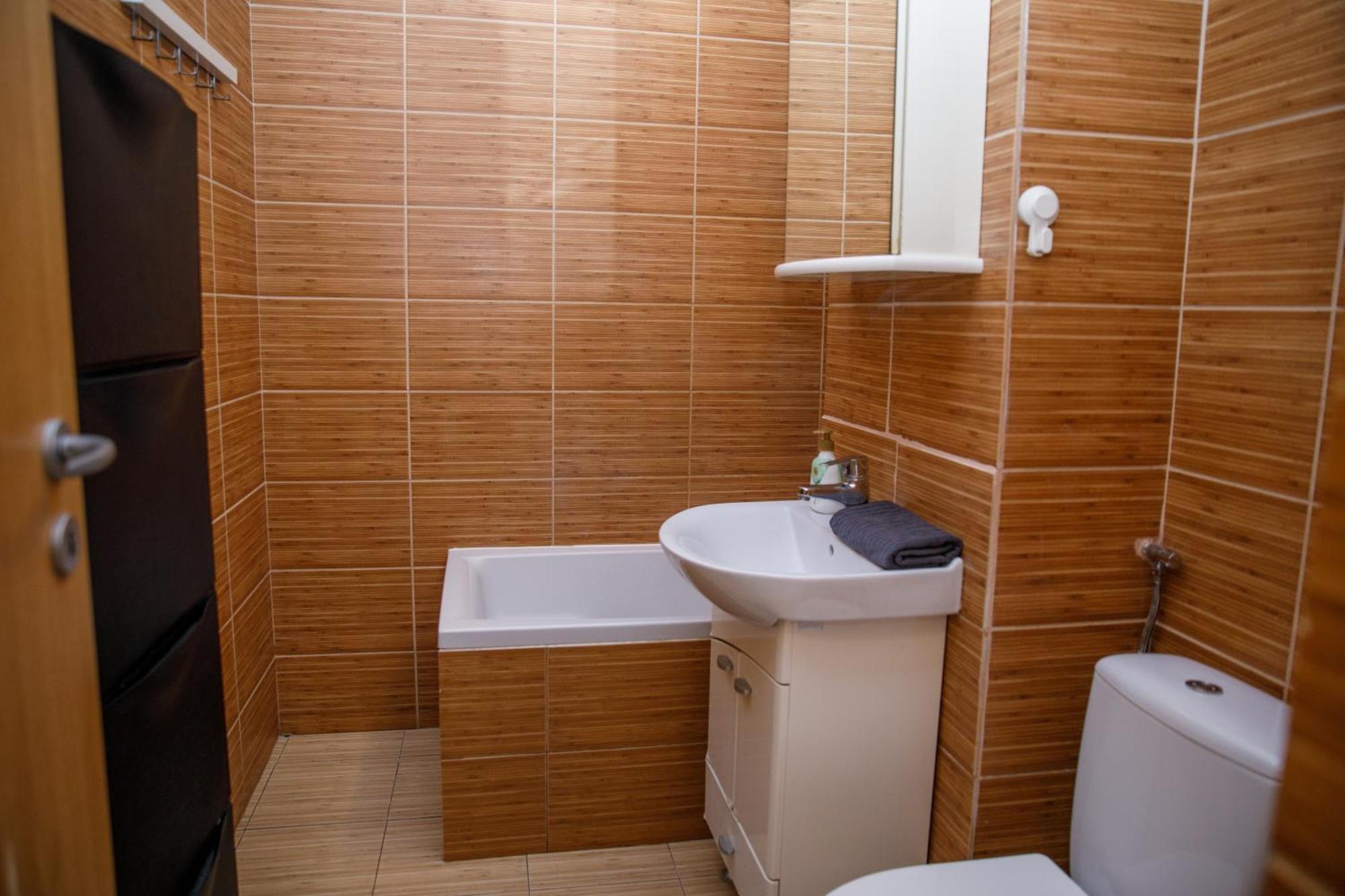 Color Apartments Corneliu Coposu No3 ブカレスト エクステリア 写真